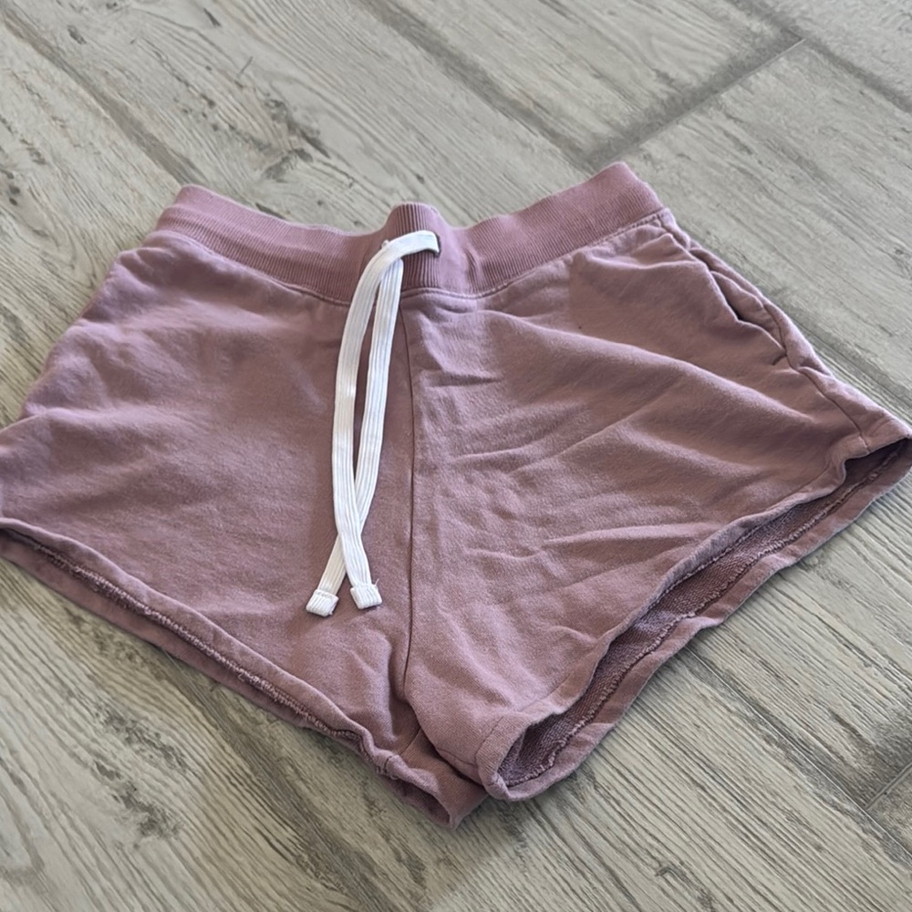 Easy Standard sweat shorts size large